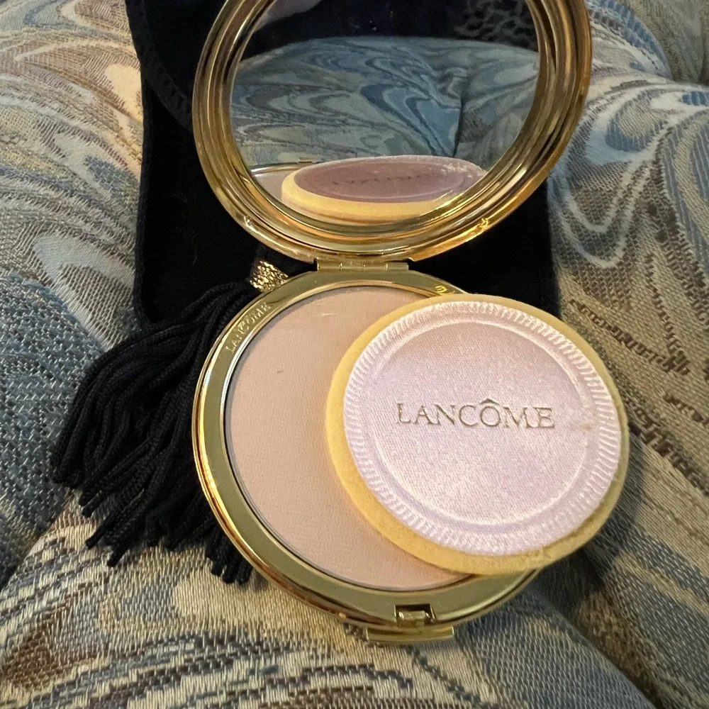 Lancôme Le Flirt Pressed Powder Compact NEW - Picture 3 of 6